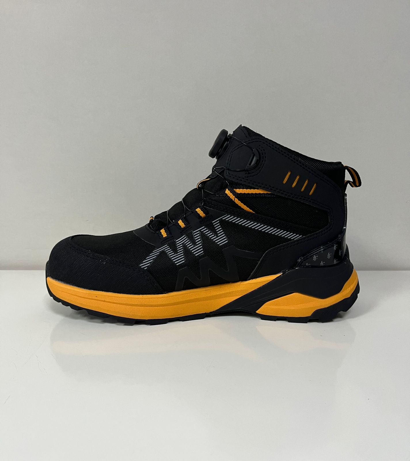 LT-502 – Foxmin
